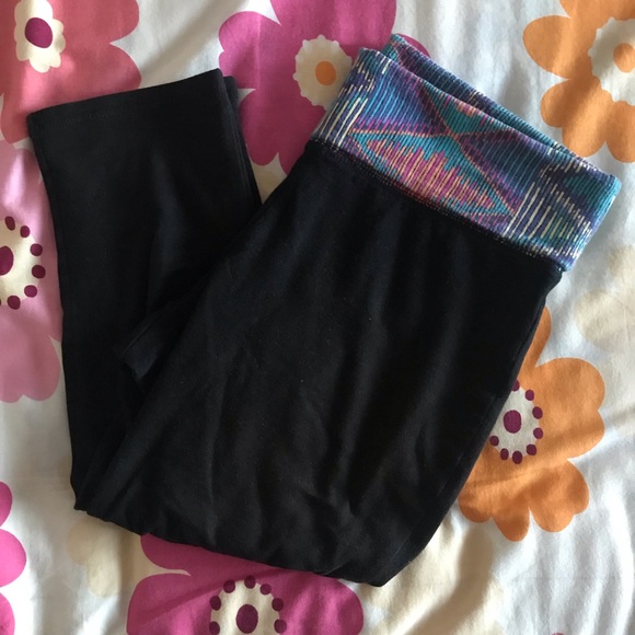 Mossimo Supply Co. Pants - Cropped cotton yoga pants, leggings, capris